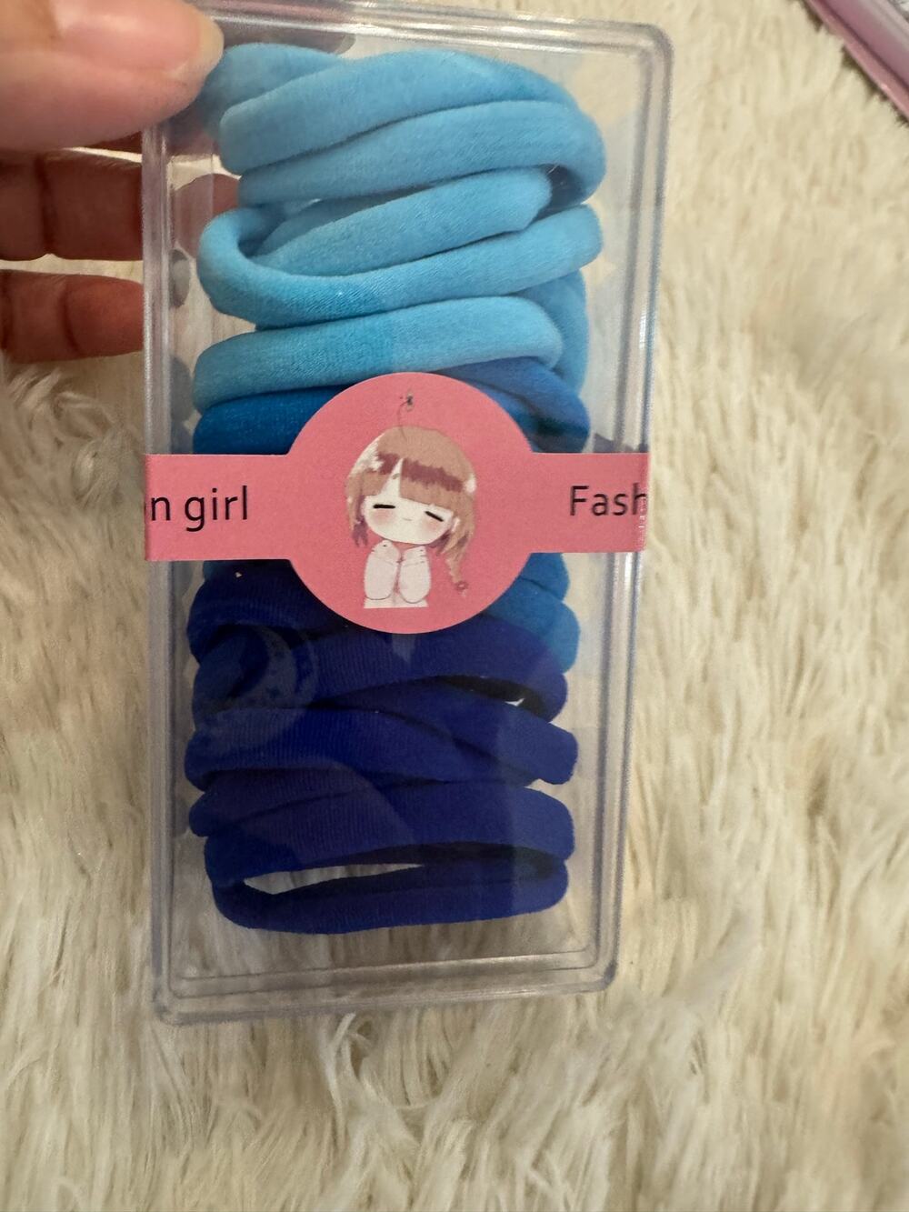 Girl blue ombre hair tie in a pack ready for school every day uses